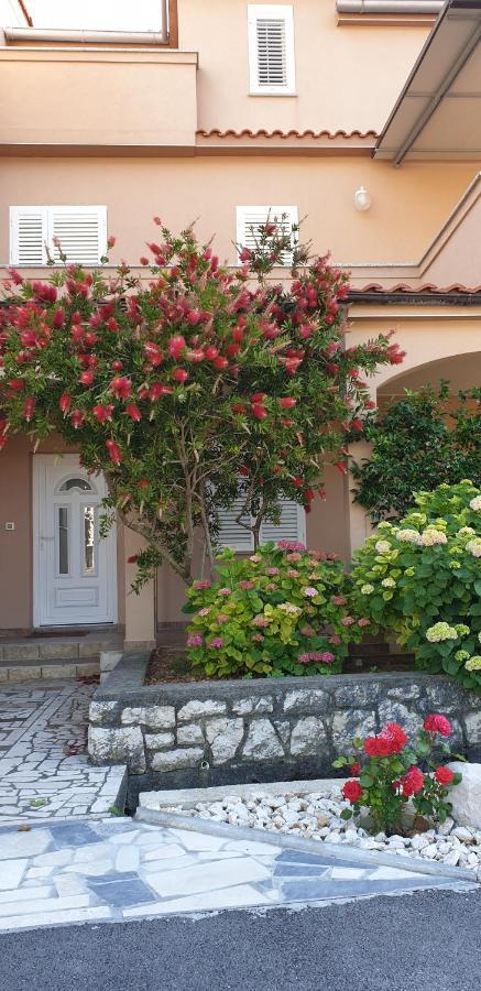 Apartments Ivanovski Rab Town Exterior foto