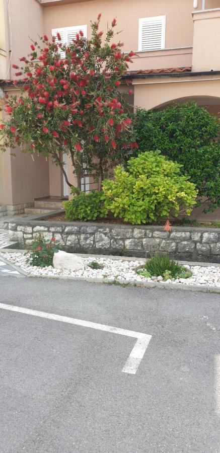 Apartments Ivanovski Rab Town Exterior foto